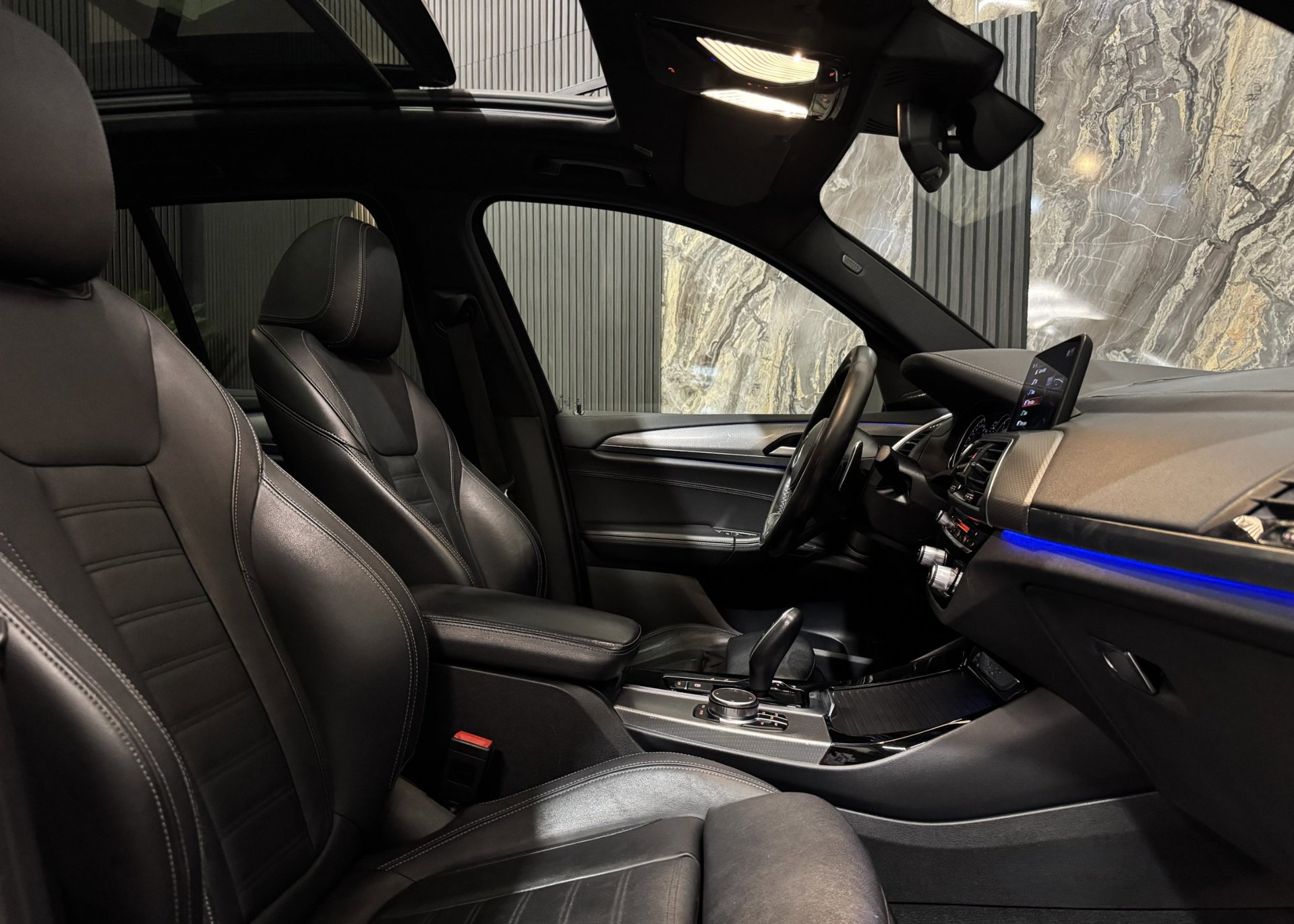Foto van BMW X3 Xdrive20i