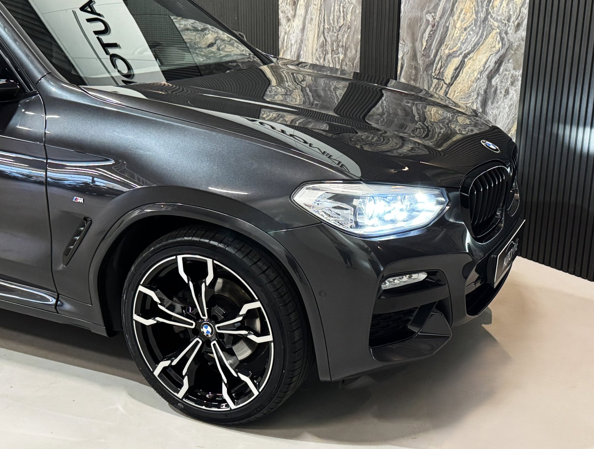 Foto van BMW X3 Xdrive20i