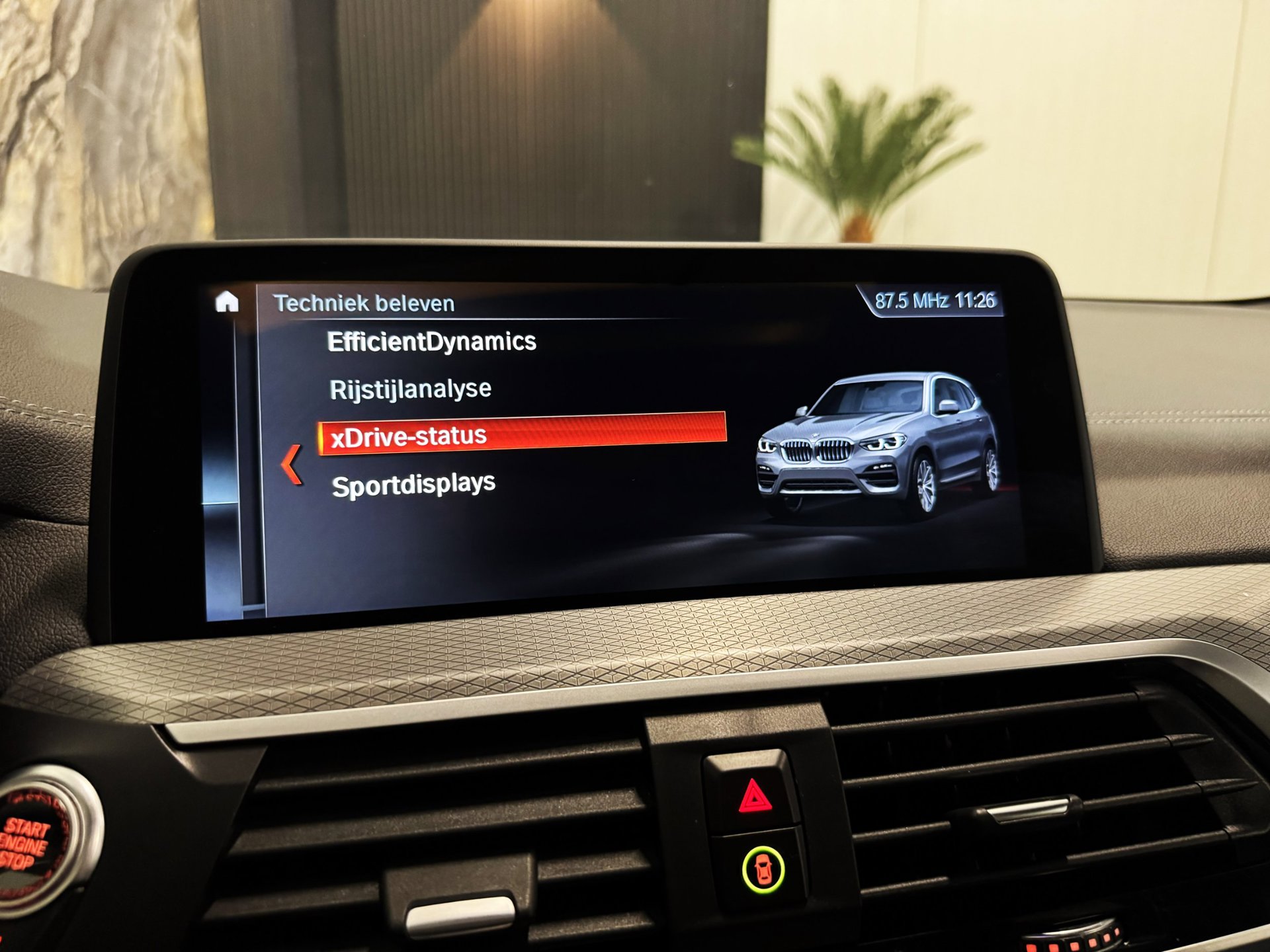 Foto van BMW X3 Xdrive20i