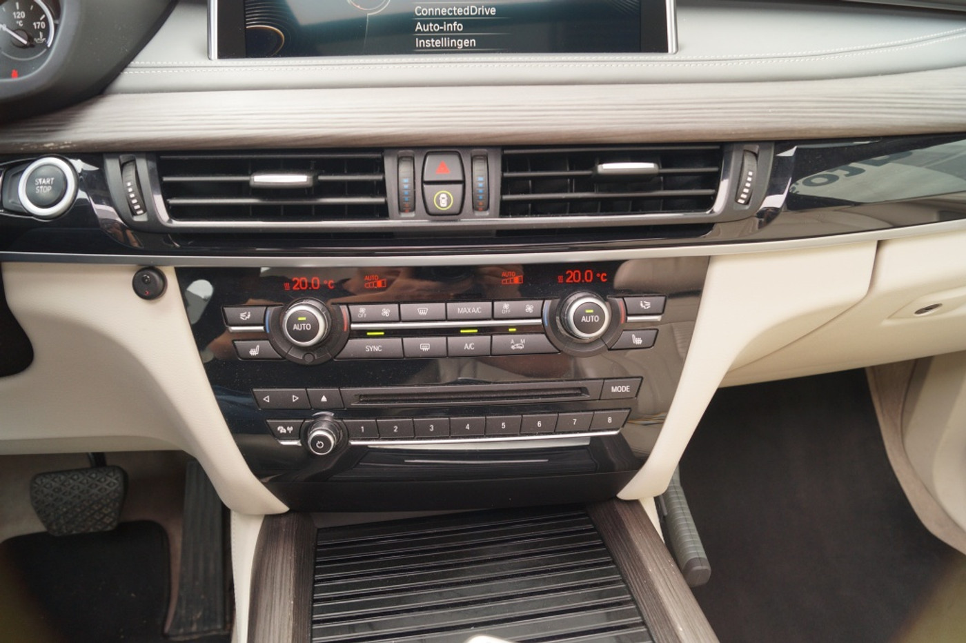 Foto van BMW X5 Xdrive40e