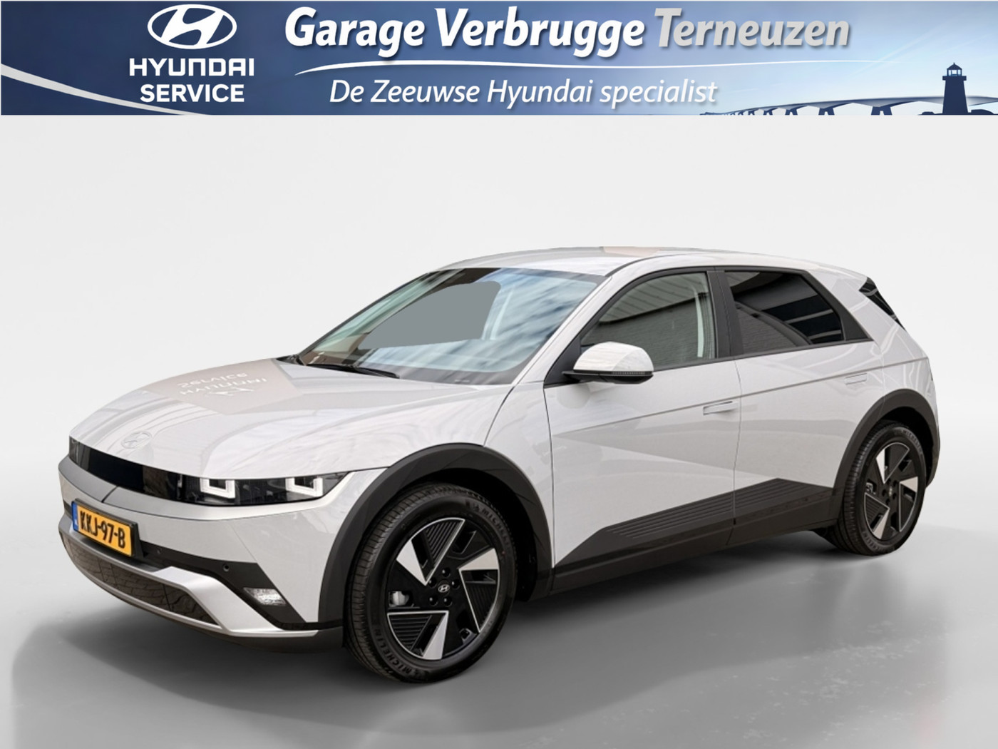 Hyundai Ioniq5 Long range Pure Edition 84 kWh | Direct leverbaar | Leder/stof | 2026 - voorkant