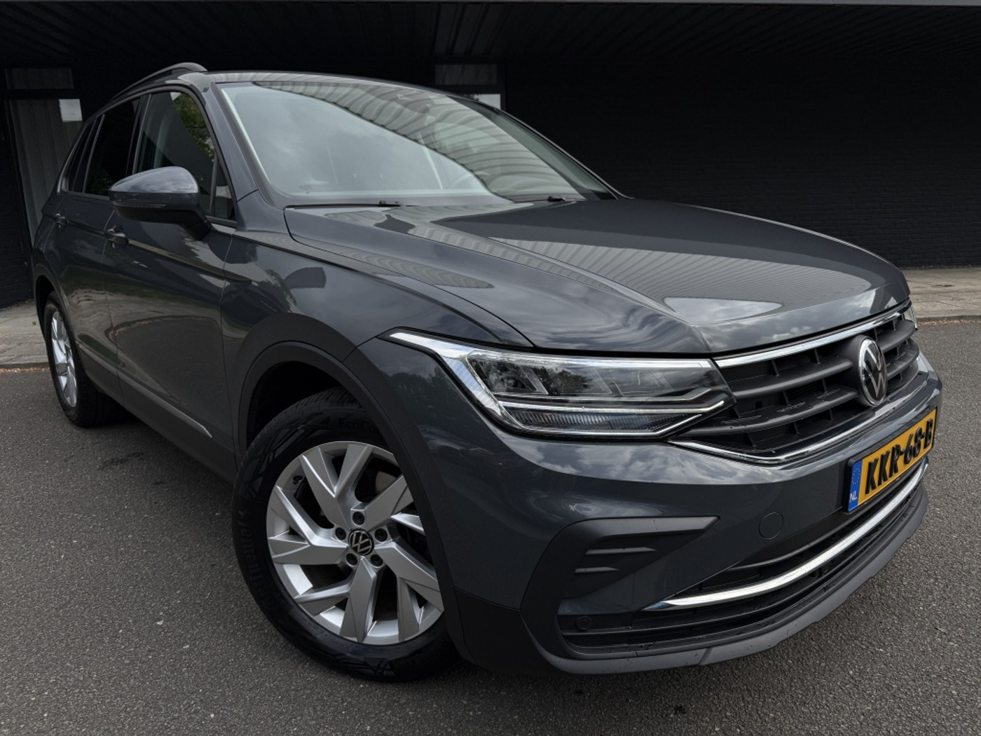 Volkswagen Tiguan 1.5 TSI - Trekhaak - Standkachel - 2021 - voorkant