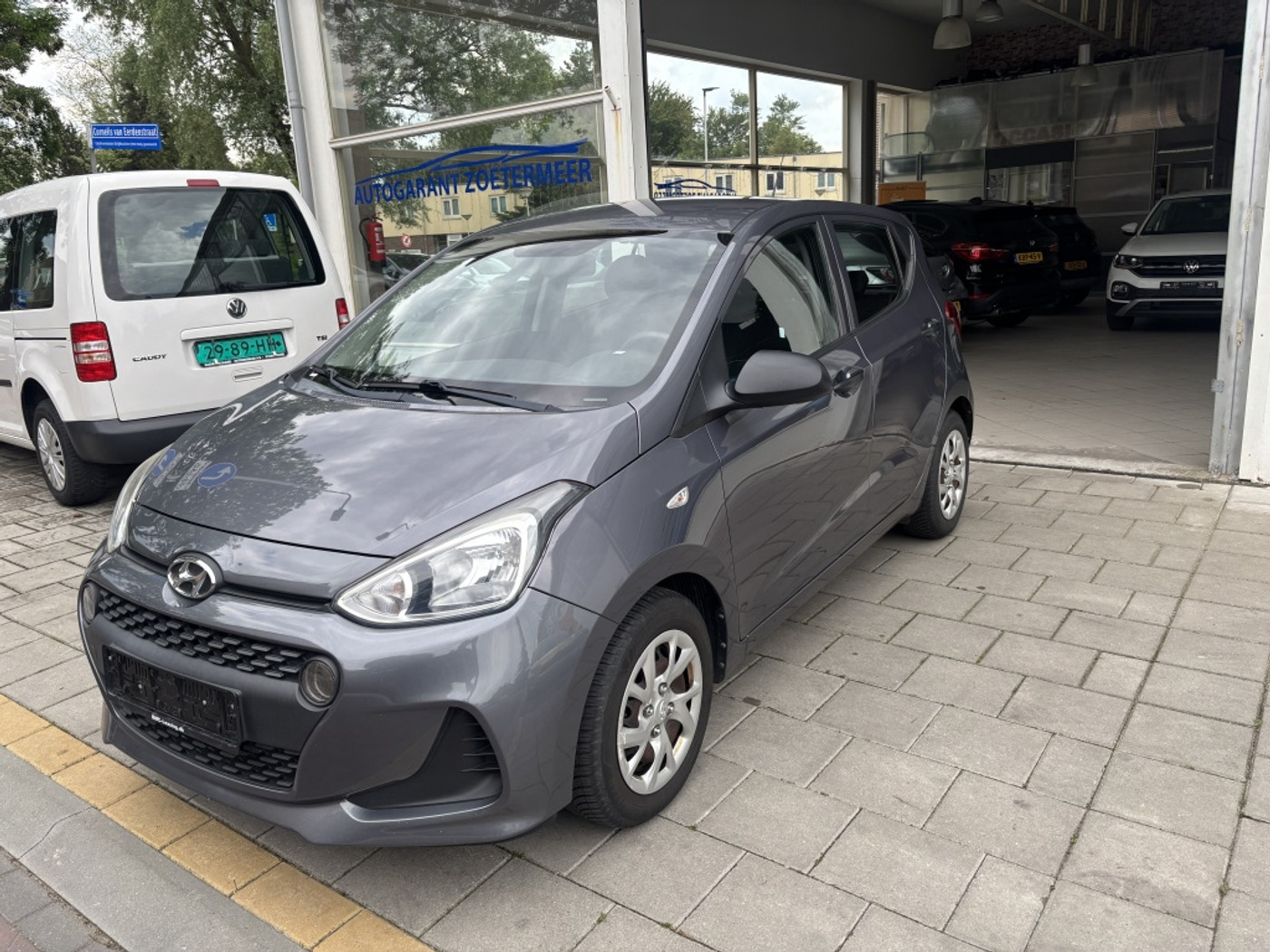 Hyundai I10 1.0i i-M. Go! 2017 2017 - voorkant