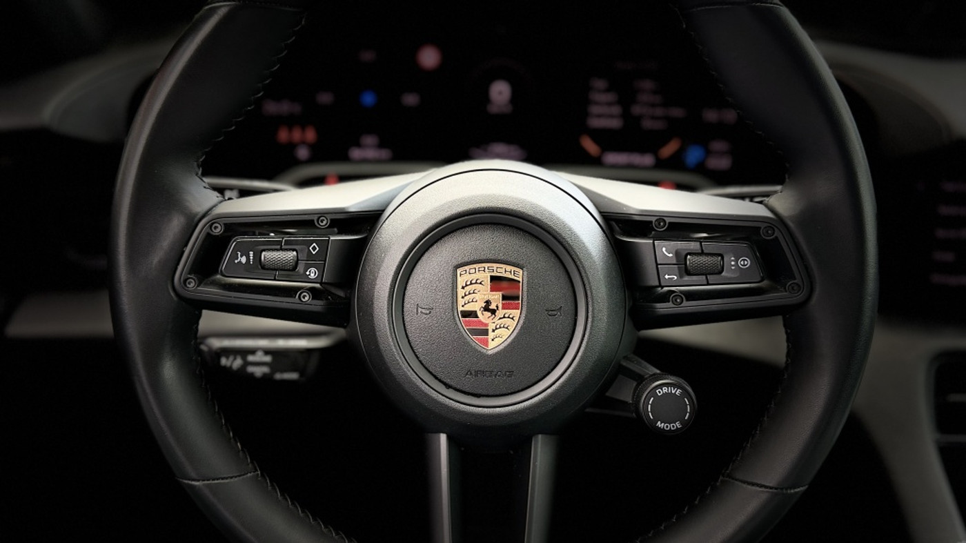 Foto van Porsche Taycan 4s