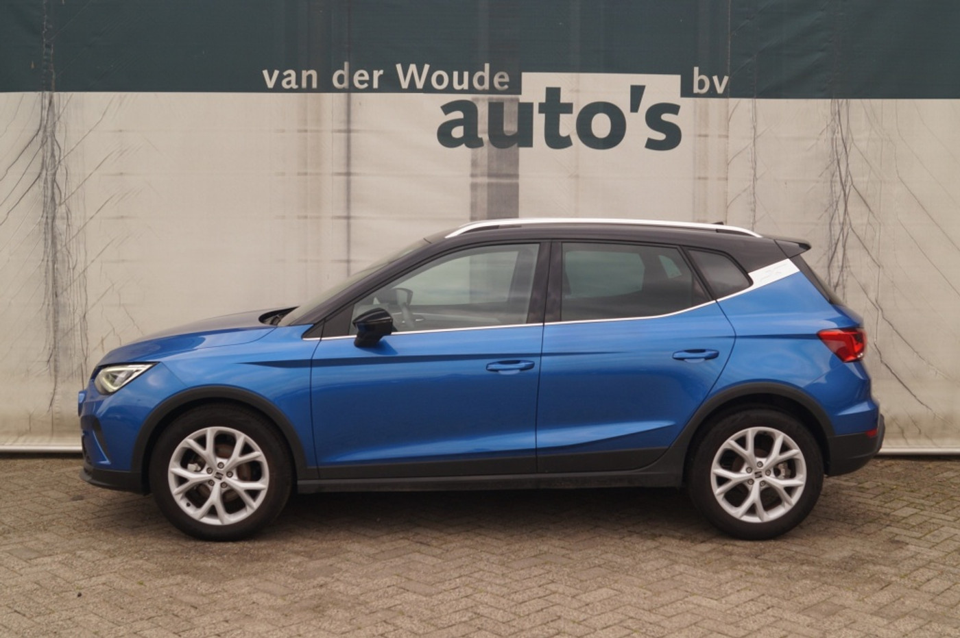 Seat Arona 1.0 EcoTSI 115pk DSG FR Business -LED-ECC-DIGI- 2025 - voorkant