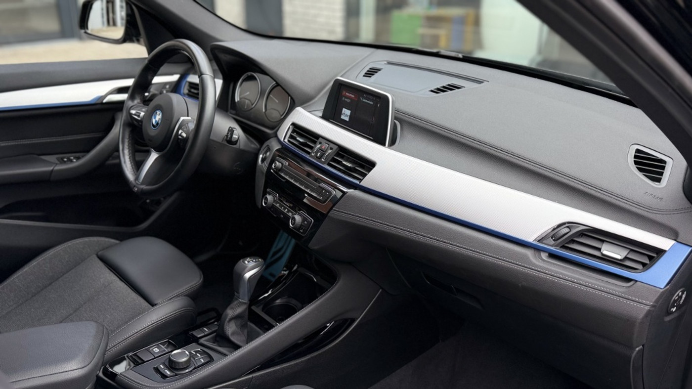 Foto van BMW X1 Xdrive25e