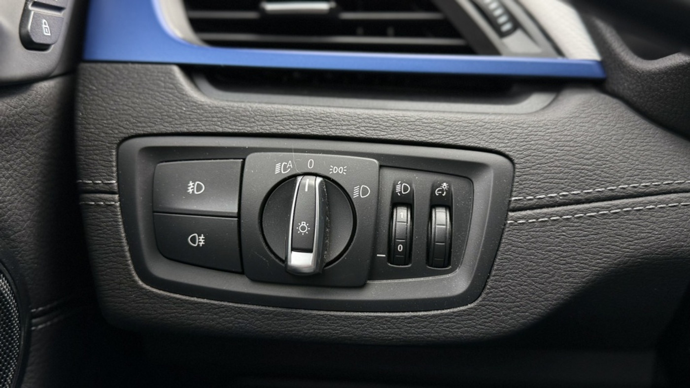 Foto van BMW X1 Xdrive25e