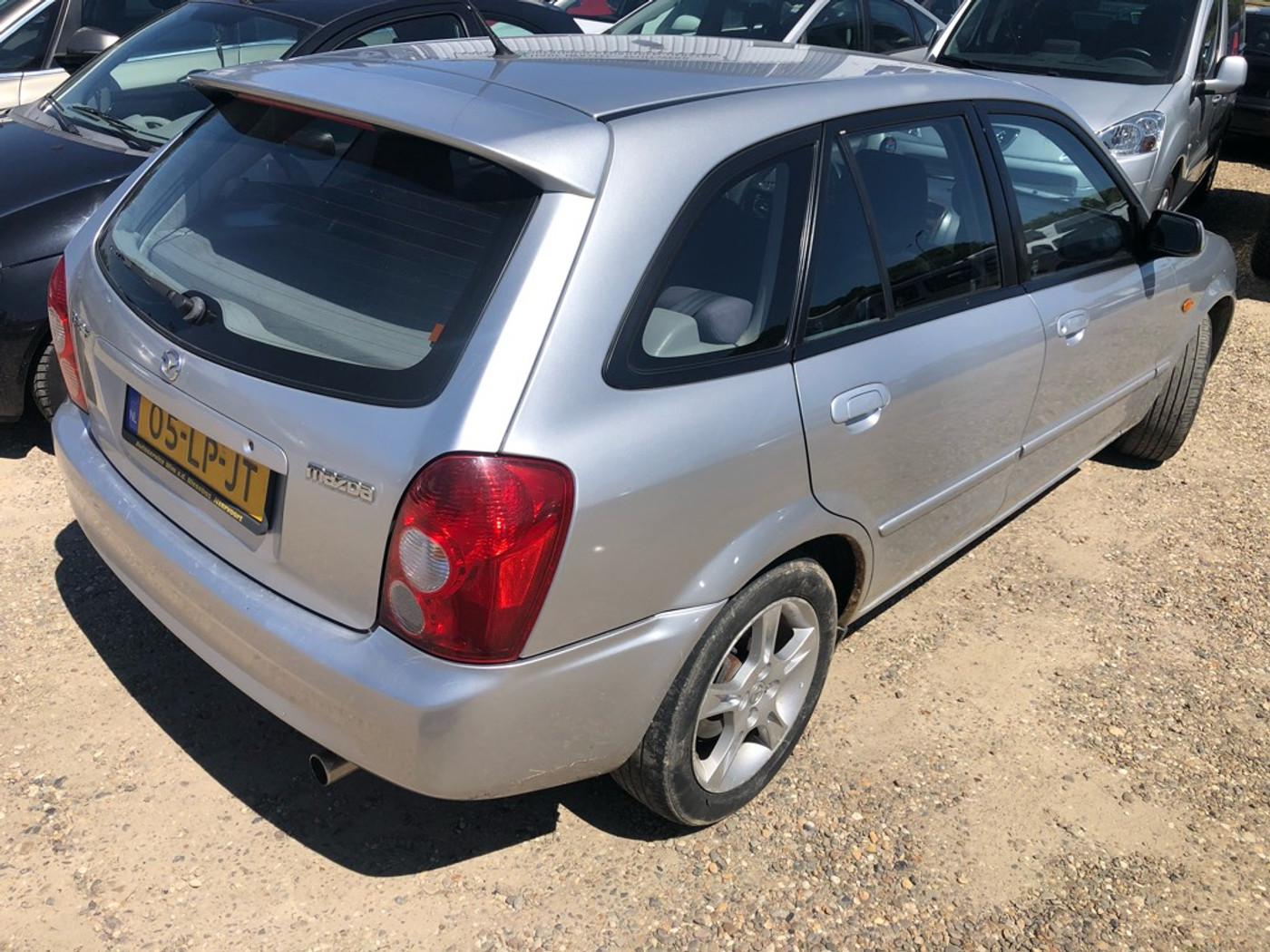 Foto van Mazda Mazda 323f