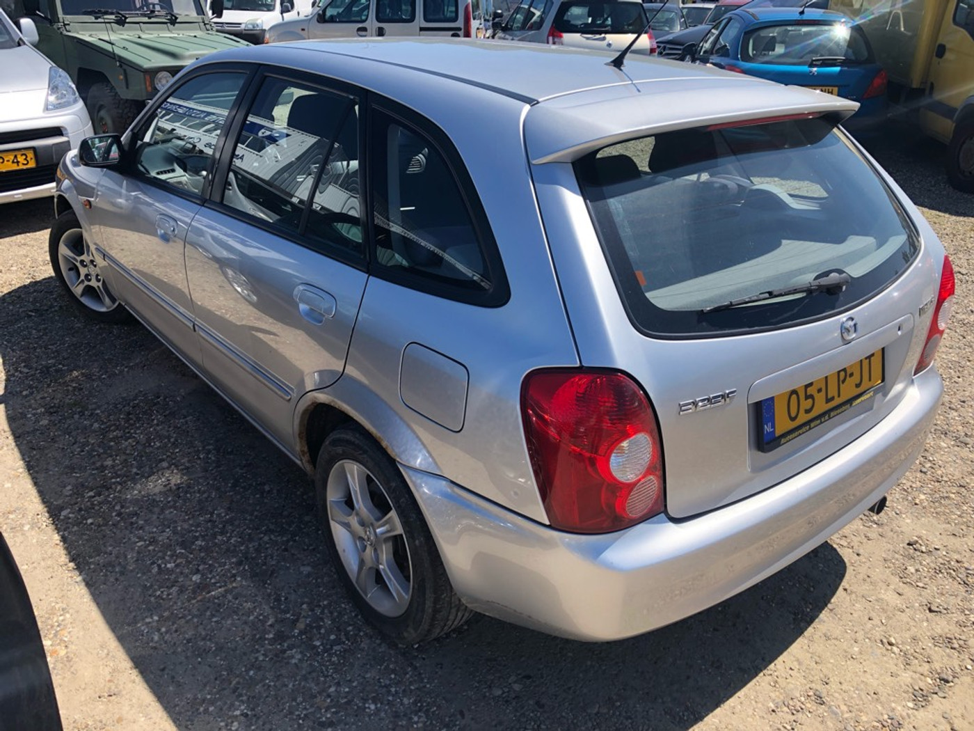 Foto van Mazda Mazda 323f