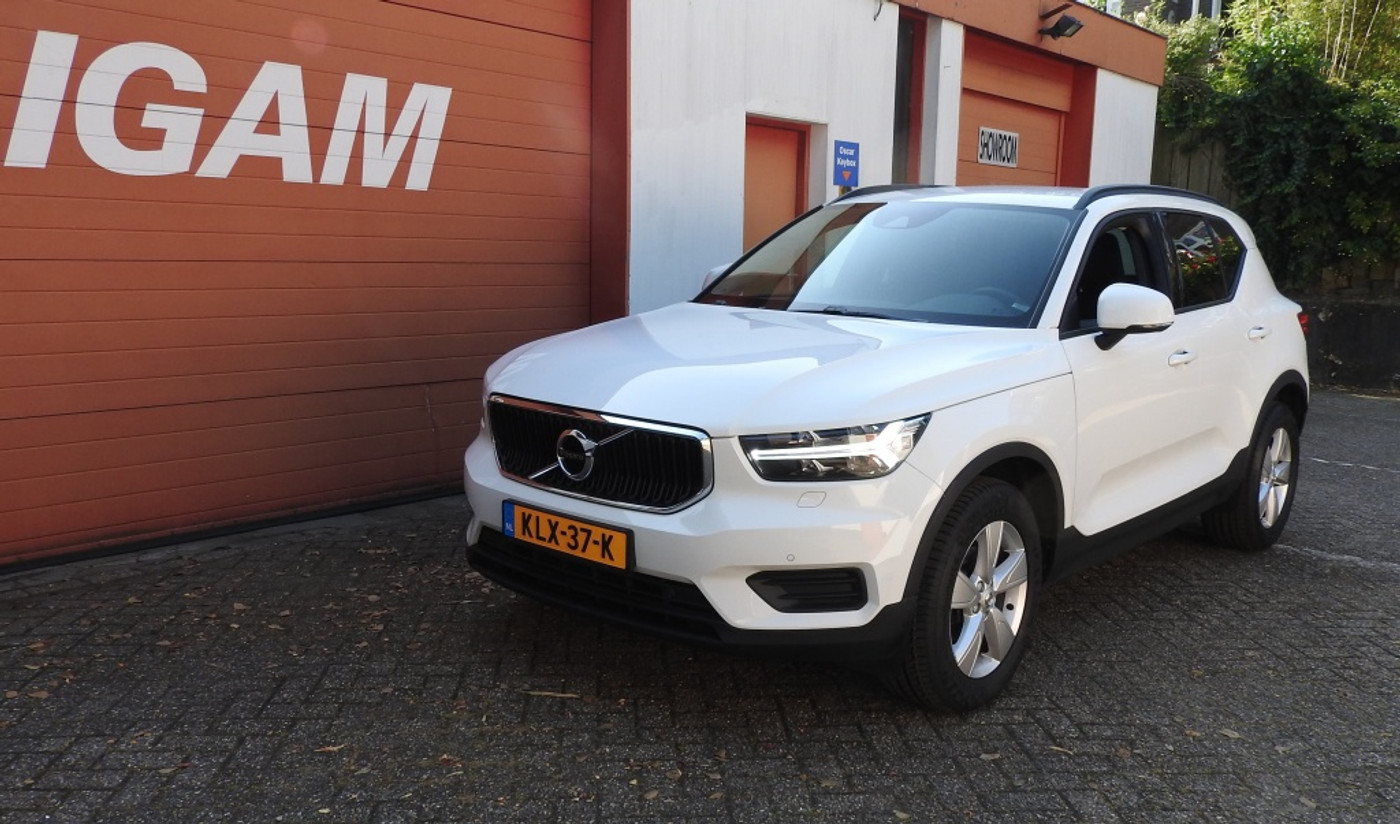 Volvo XC40 1.5 T3 Momentum 2019 - voorkant