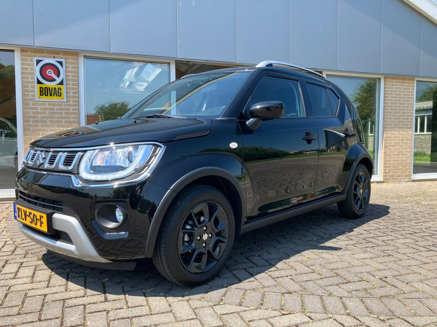 Suzuki Ignis 1.2 SH Style 2022 - voorkant