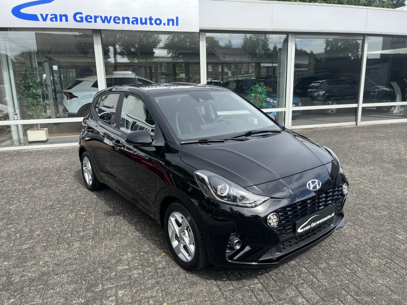 Hyundai I10 Edition 30 | Apple carplay navi | Airco | Cruise | Winterpakket 2021 - voorkant