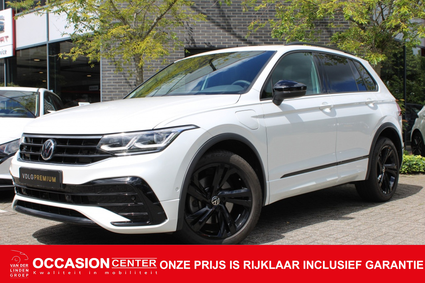 Volkswagen Tiguan 1.4 TSI eHybrid R-Line Black 245PK! Pano/Virtual/Safety/Elek. Tr 2021 - voorkant