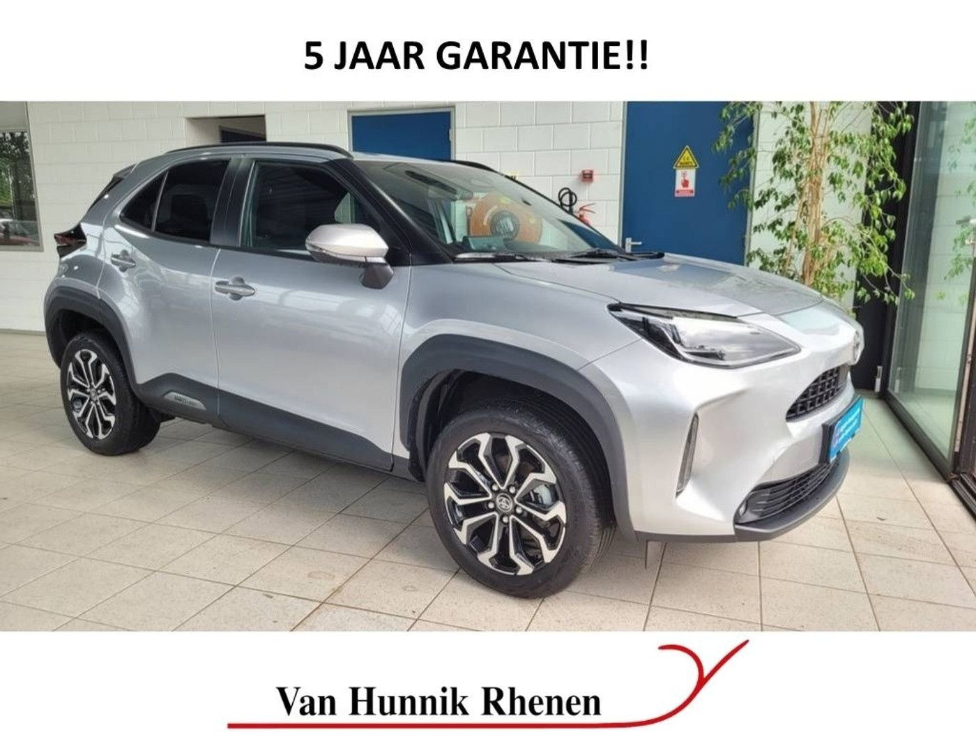Toyota Toyota Yaris Cross 1.5 Style | Apple-Carplay | Camera | Stoel en stuurverw | 2025 - voorkant