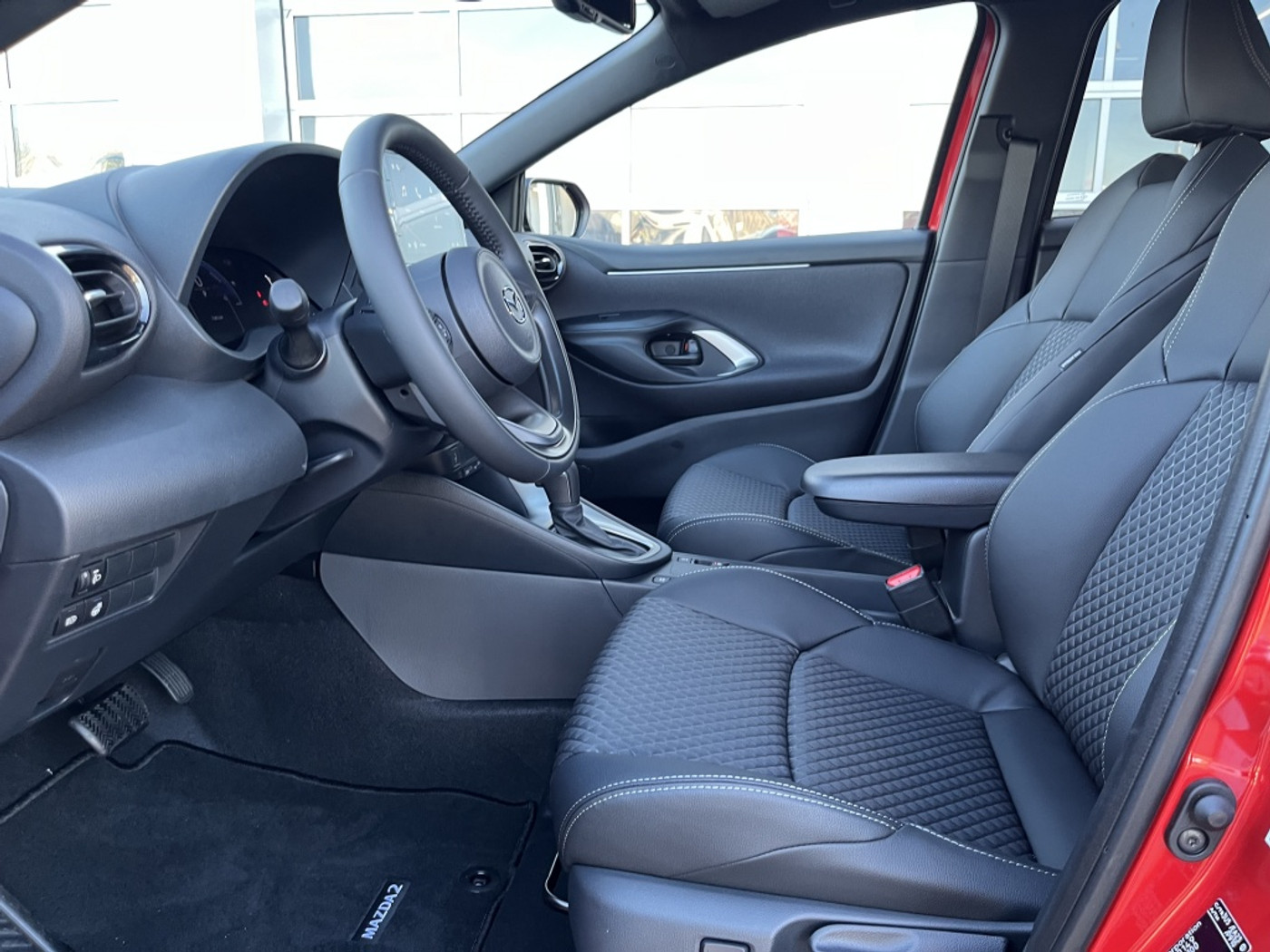 Foto van Mazda Mazda2 Hybrid