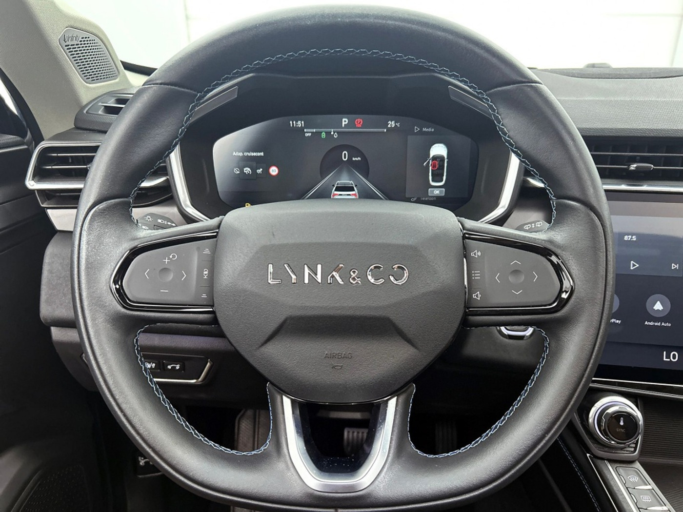 Foto van Lynk&co LYNK & Co 01