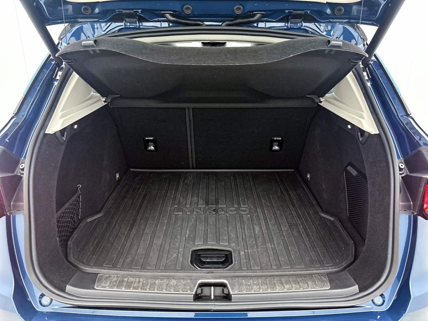 Foto van Lynk&co LYNK & Co 01
