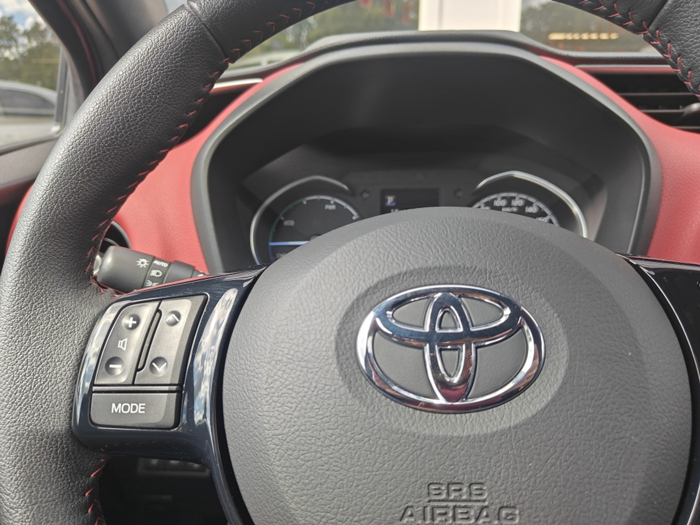 Foto van Toyota Toyota Yaris Hybrid