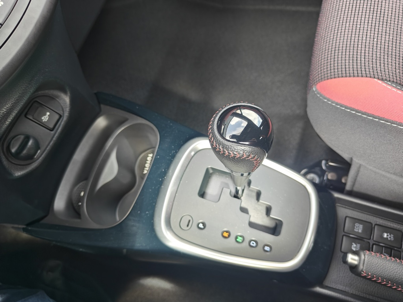 Foto van Toyota Toyota Yaris Hybrid