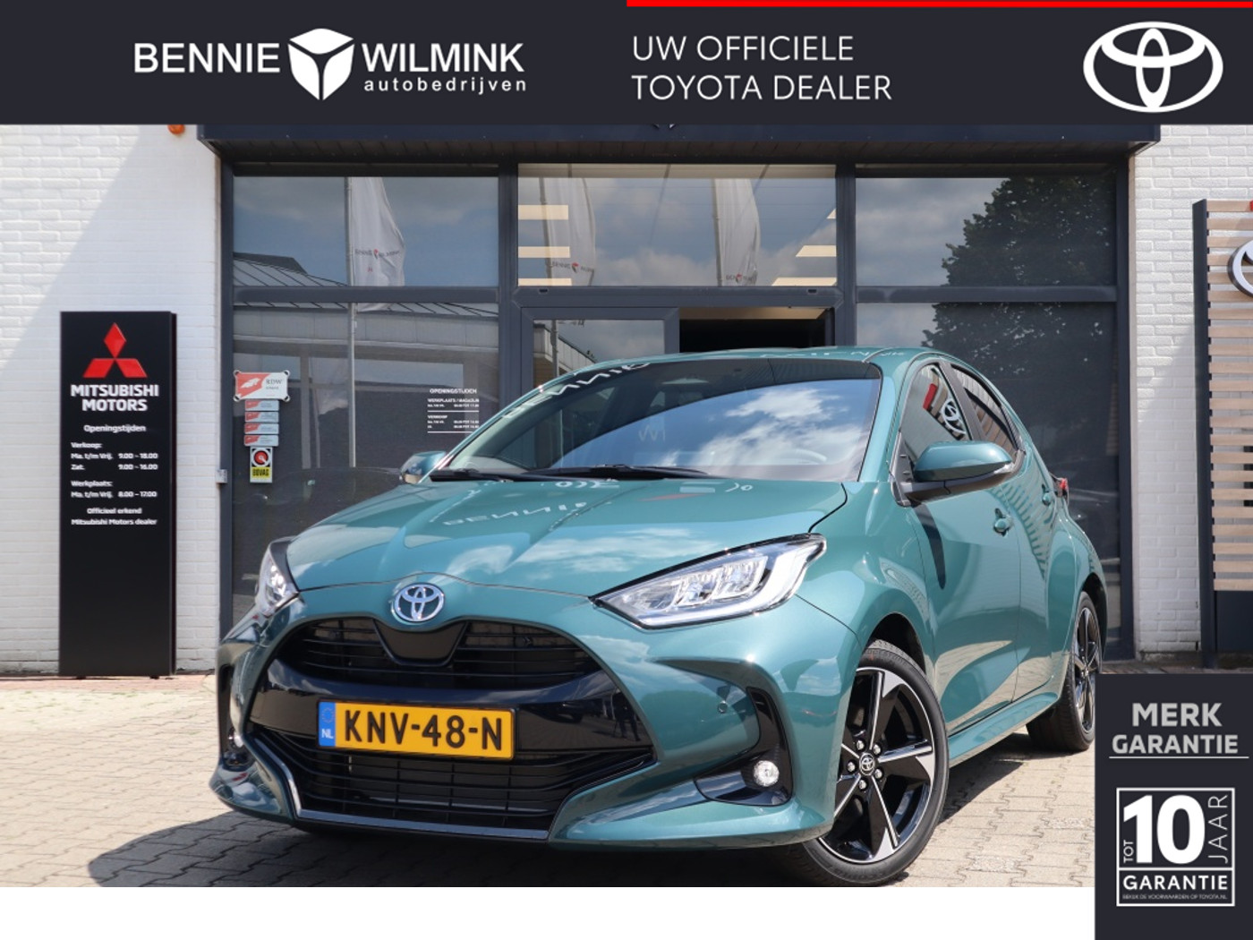 Toyota Toyota Yaris 1.5 Hybrid 130 Executive Stuur en Stoelverwarming | Blindspot 2026 - voorkant