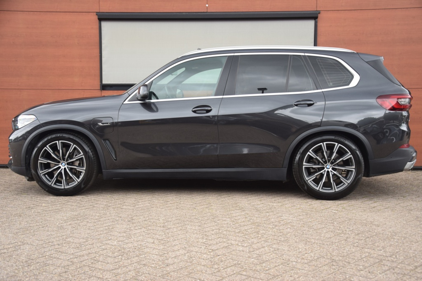 Foto van BMW X5 Xdrive45e