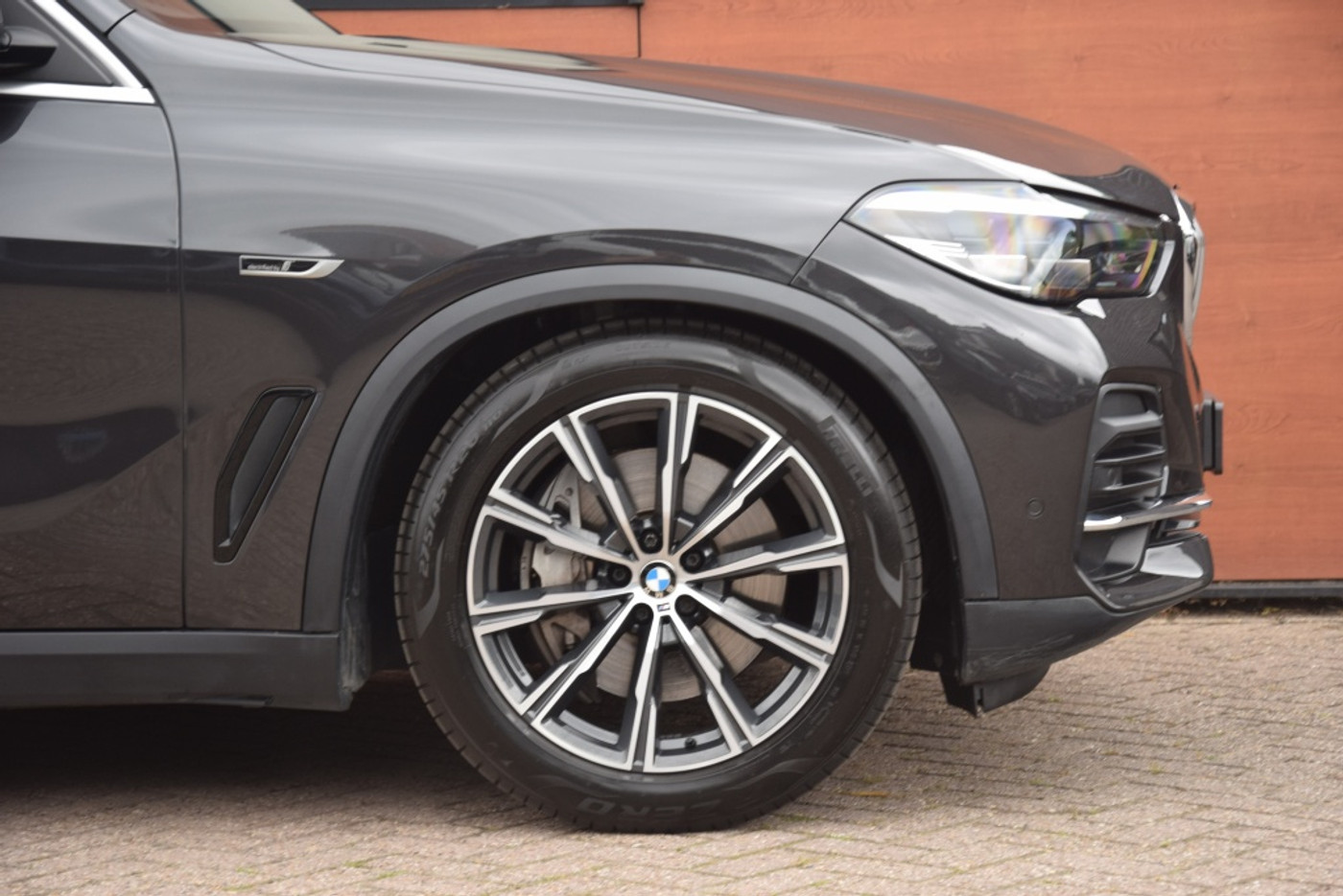 Foto van BMW X5 Xdrive45e