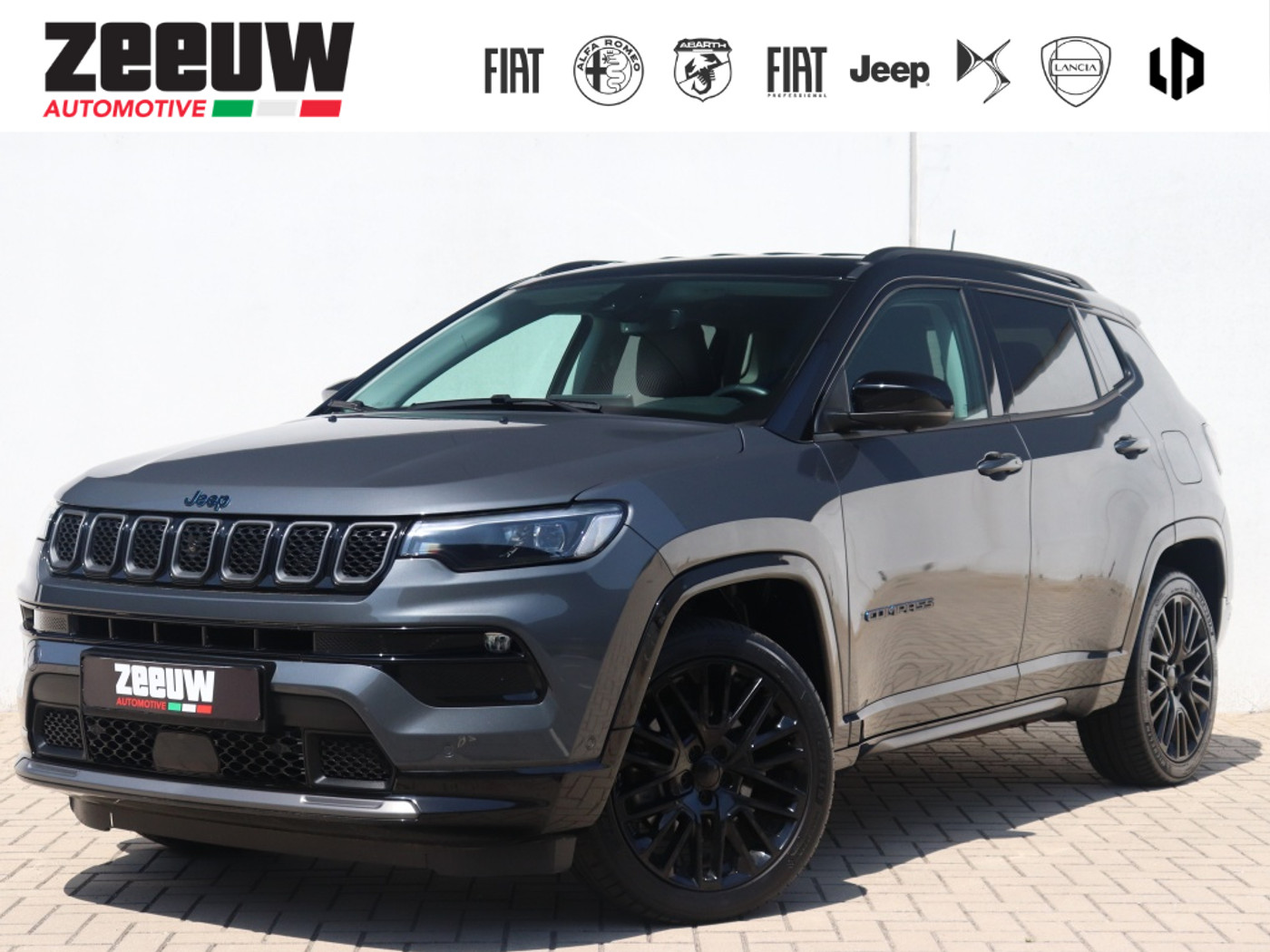 Jeep Compass 4xe 240 PK Hybrid S | Leder | Navi | 360cam | Trekhaak | 19" 2024 - voorkant