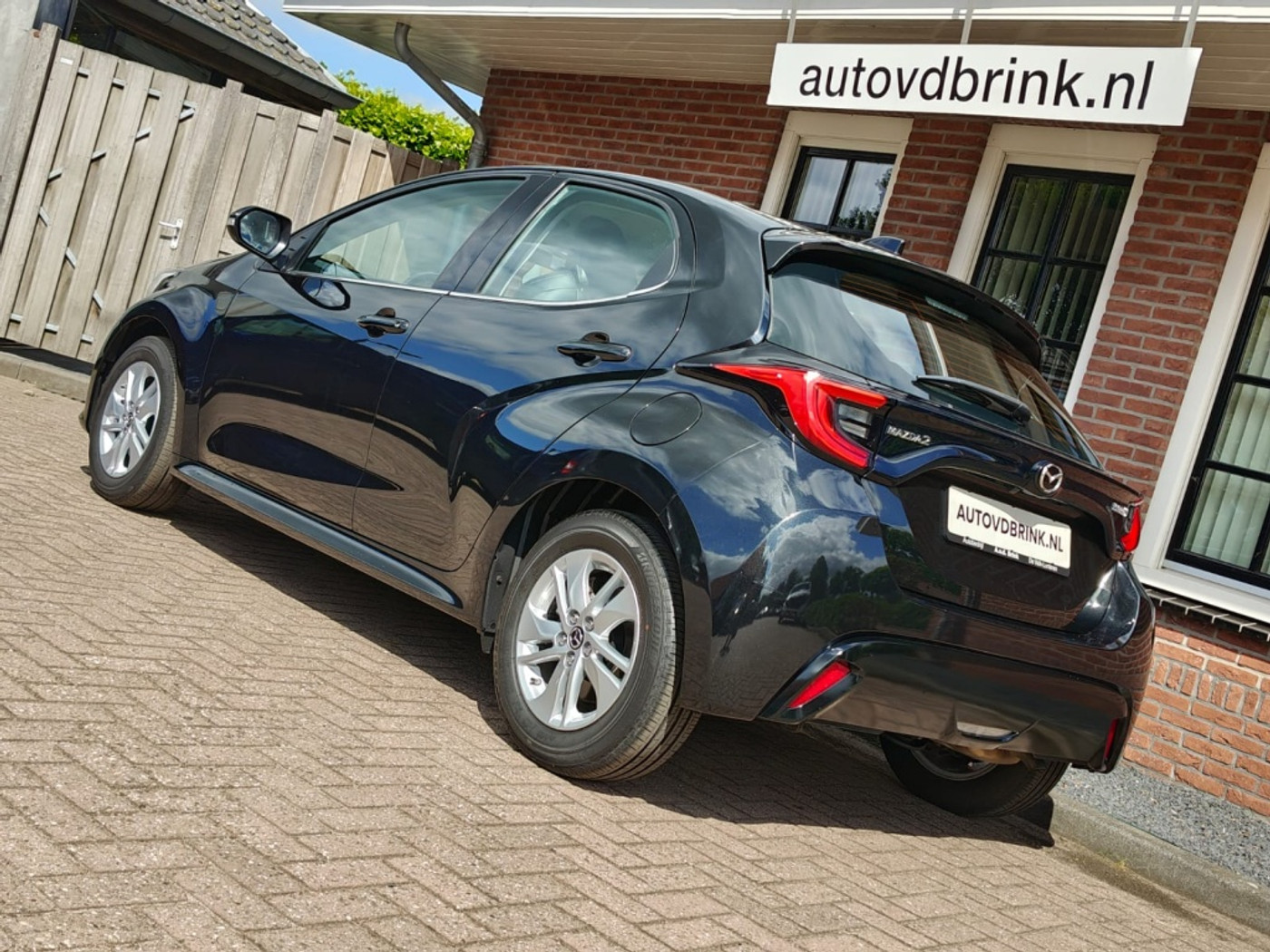 Foto van Mazda Mazda2 Hybrid