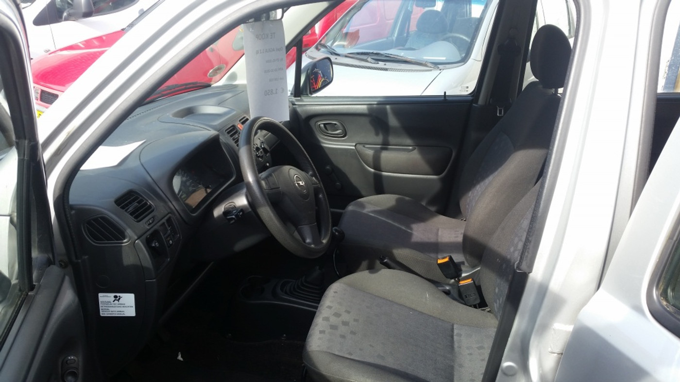 Foto van Opel Agila