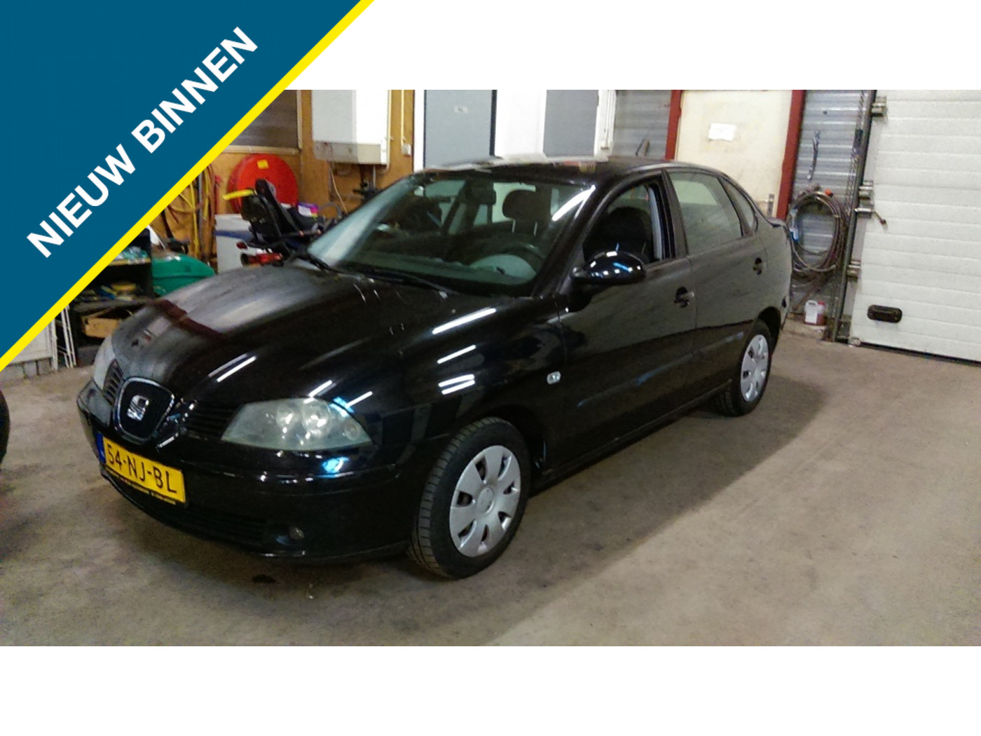 Seat Cordoba 1.4-16V Signo 2003 - voorkant
