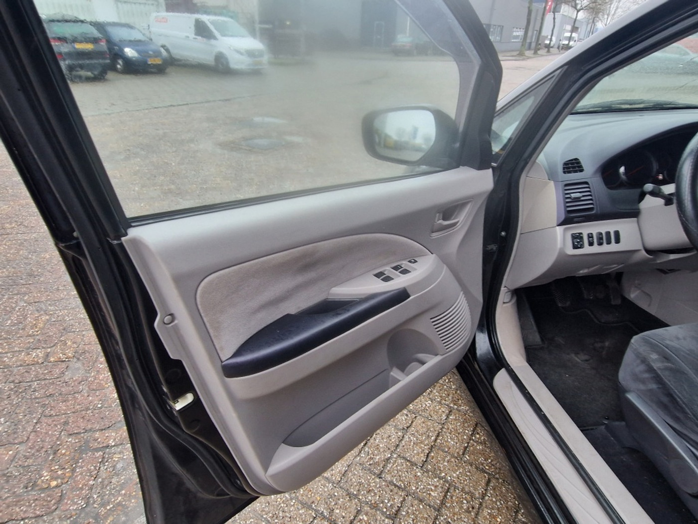 Foto van Mitsubishi Grandis
