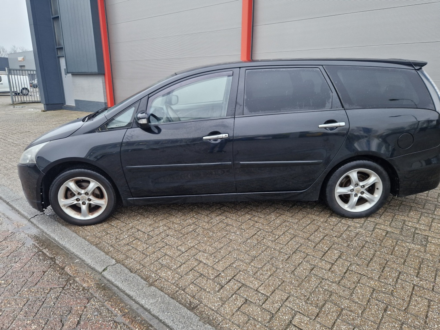 Foto van Mitsubishi Grandis