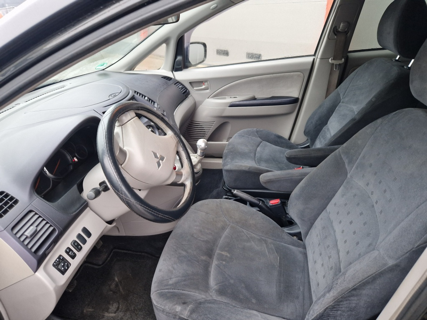 Foto van Mitsubishi Grandis