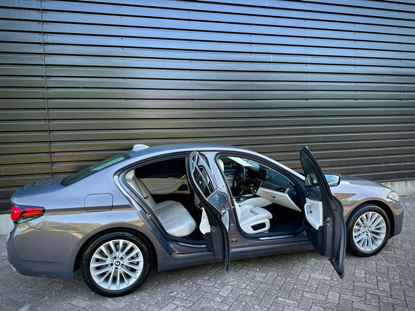 Foto van BMW 530e xDrive