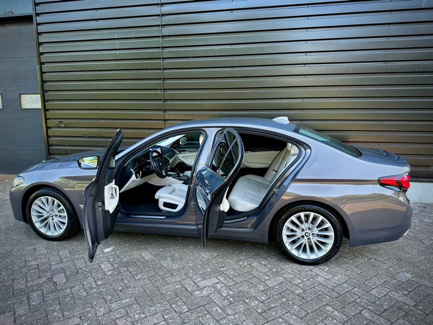 Foto van BMW 530e xDrive