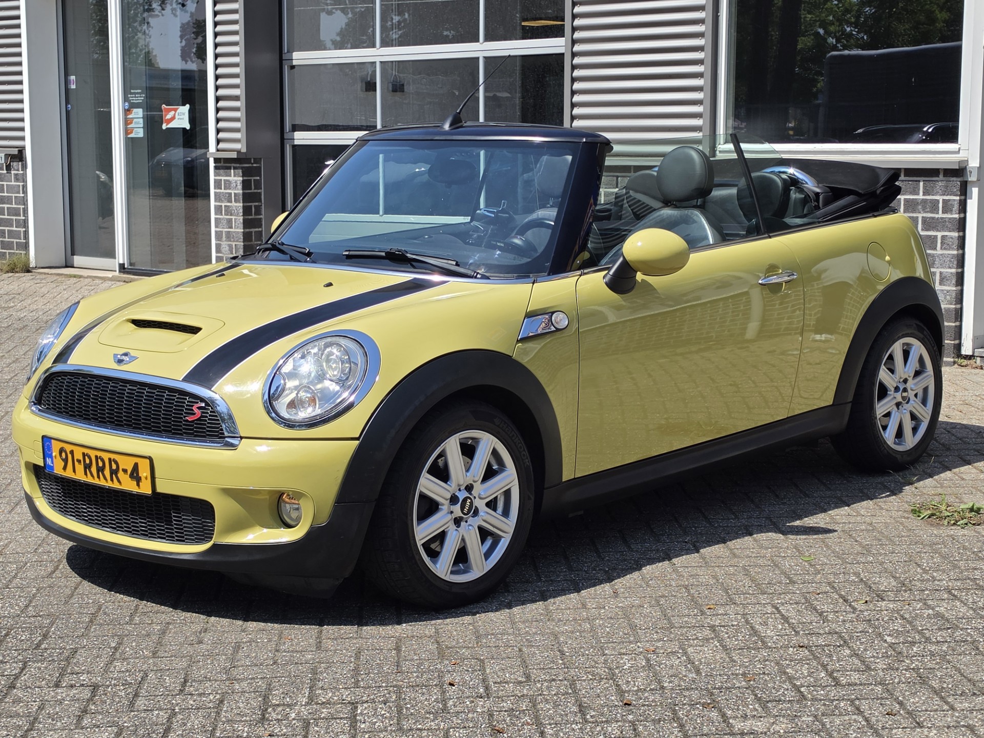 Foto van Mini Cooper S Cabrio