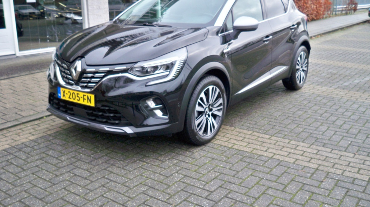 Renault Captur 1.3 TCe Init. Paris Automaat 2020 - voorkant