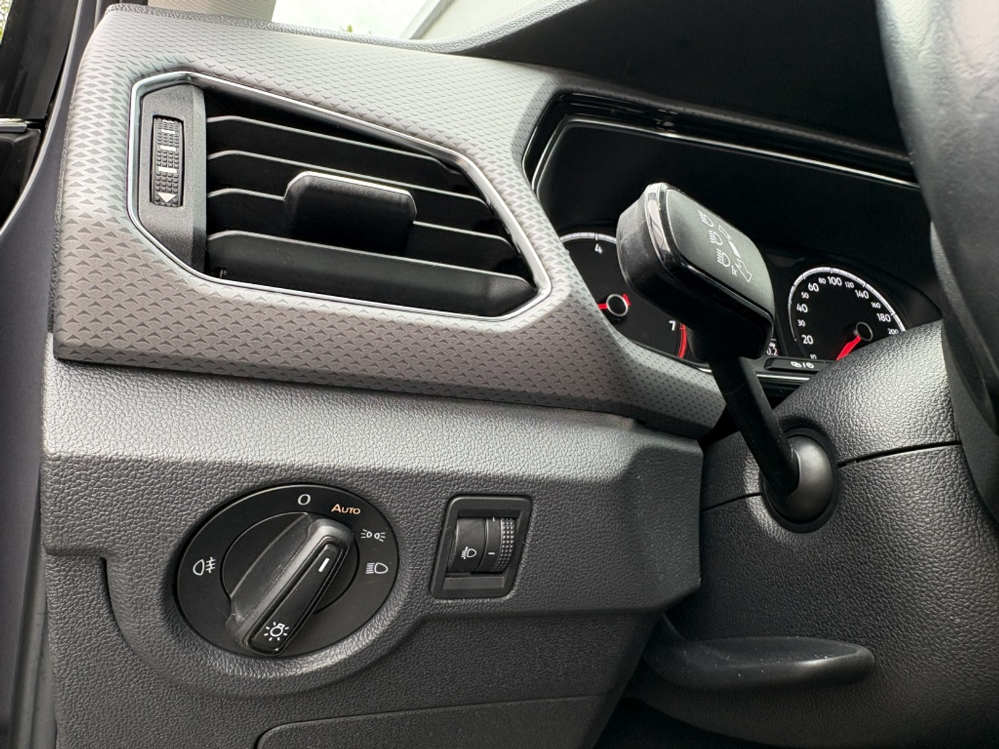 Foto van Volkswagen T-cross
