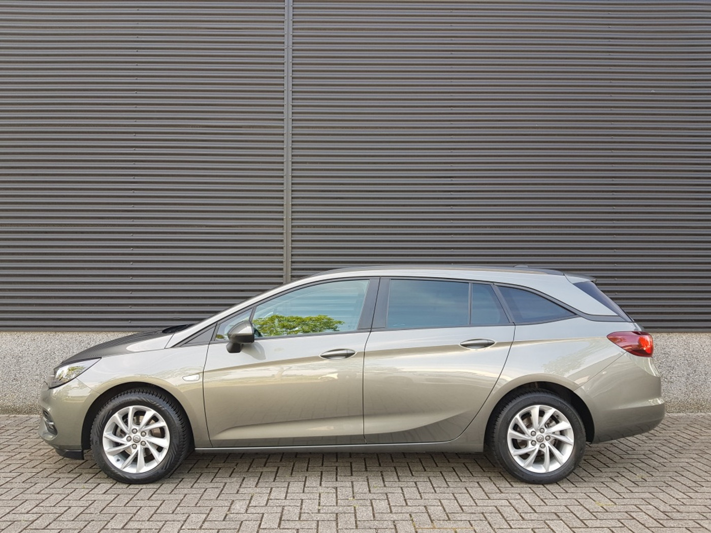 Foto van Opel Astra Sports Tourer