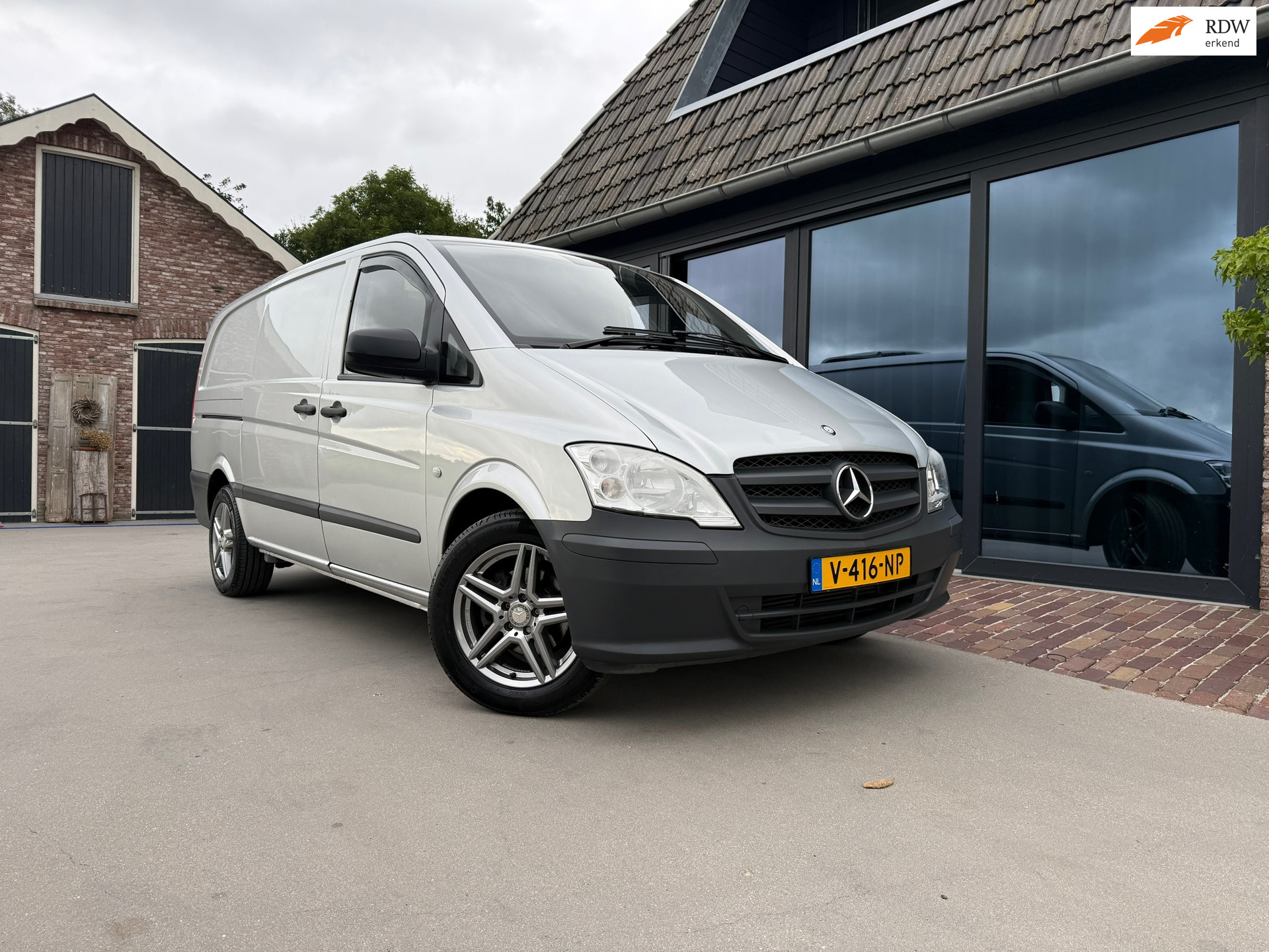 Mercedes-Benz Vito 113 CDI 320 KOELWAGEN 2013 - voorkant