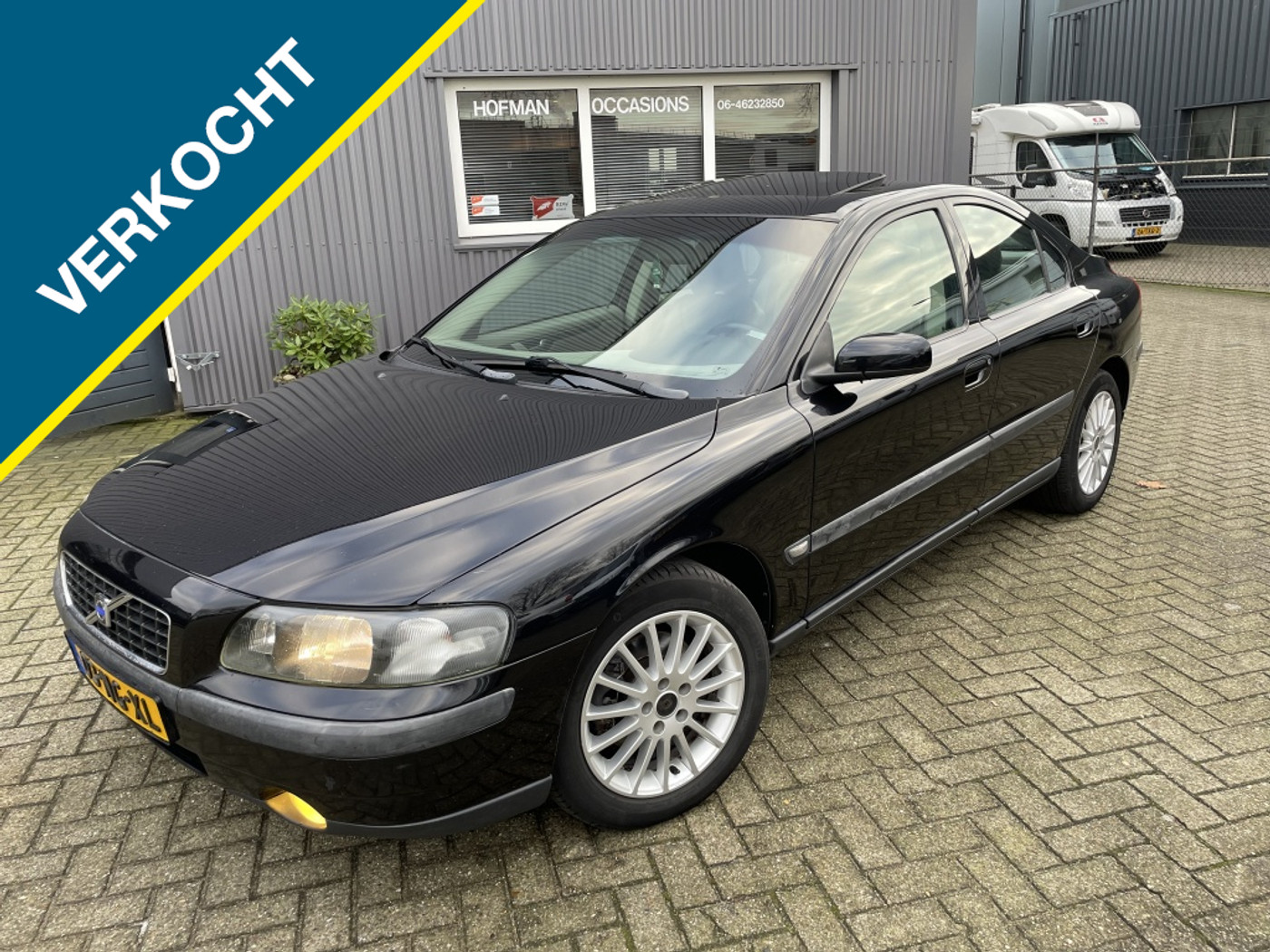 Volvo S60 2.4i 170PK Edition Leder Schuifdak Airco APK! 2003 - voorkant
