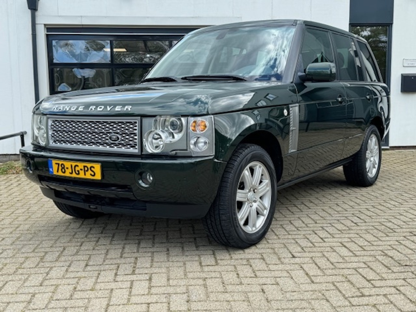 Land Rover Range Rover 4.4 V8 Vogue 2002 - voorkant