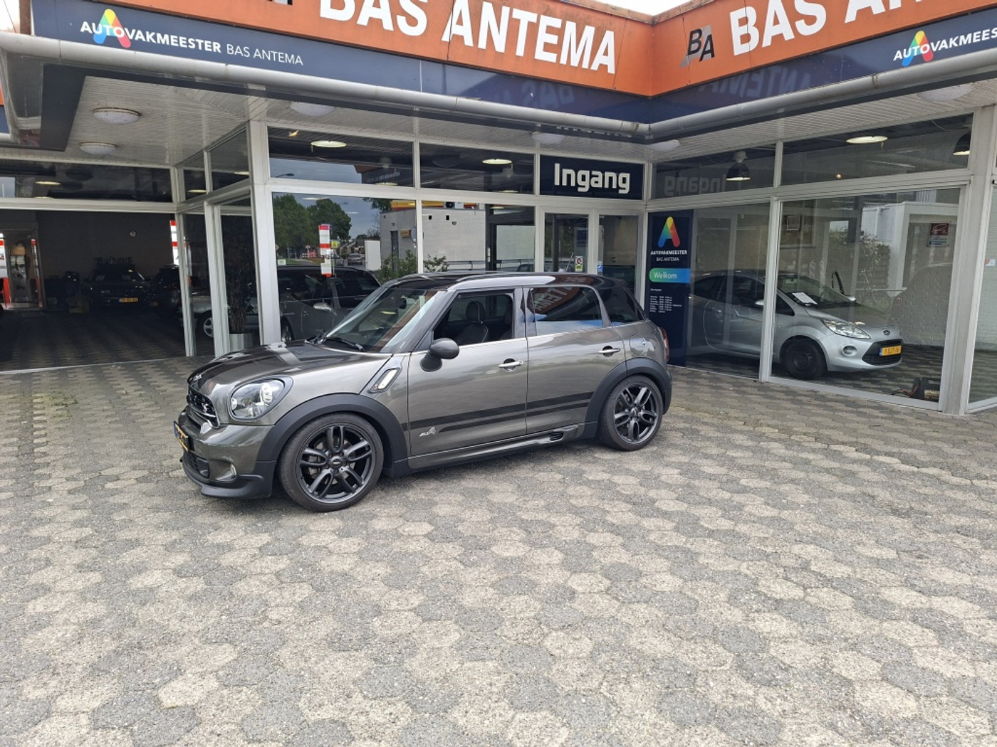 Mini Cooper S All4 1.6 Cpr ALL4 S Works 2013 - voorkant