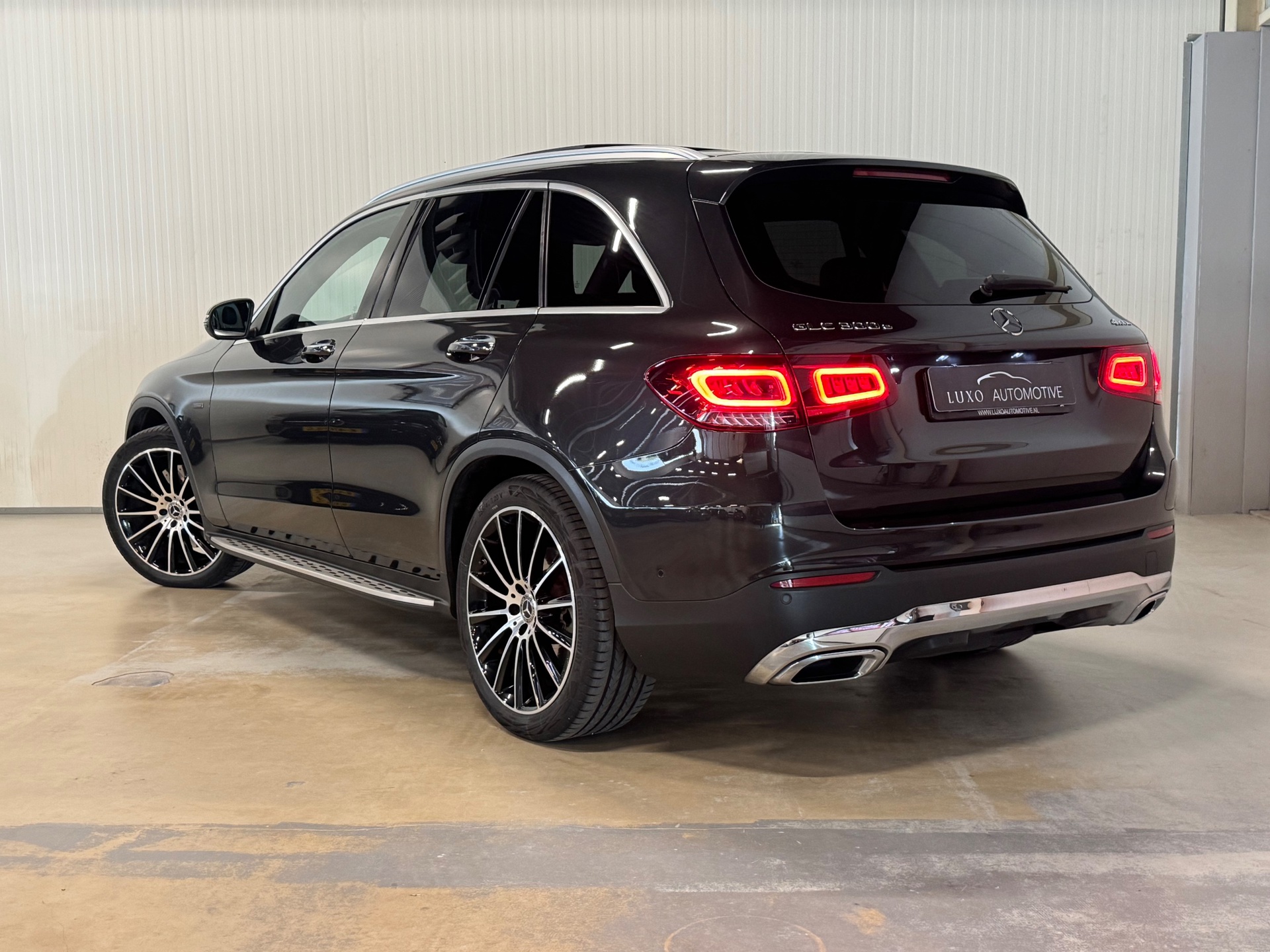 Foto van Mercedes-Benz GLC 300 E 4Matic
