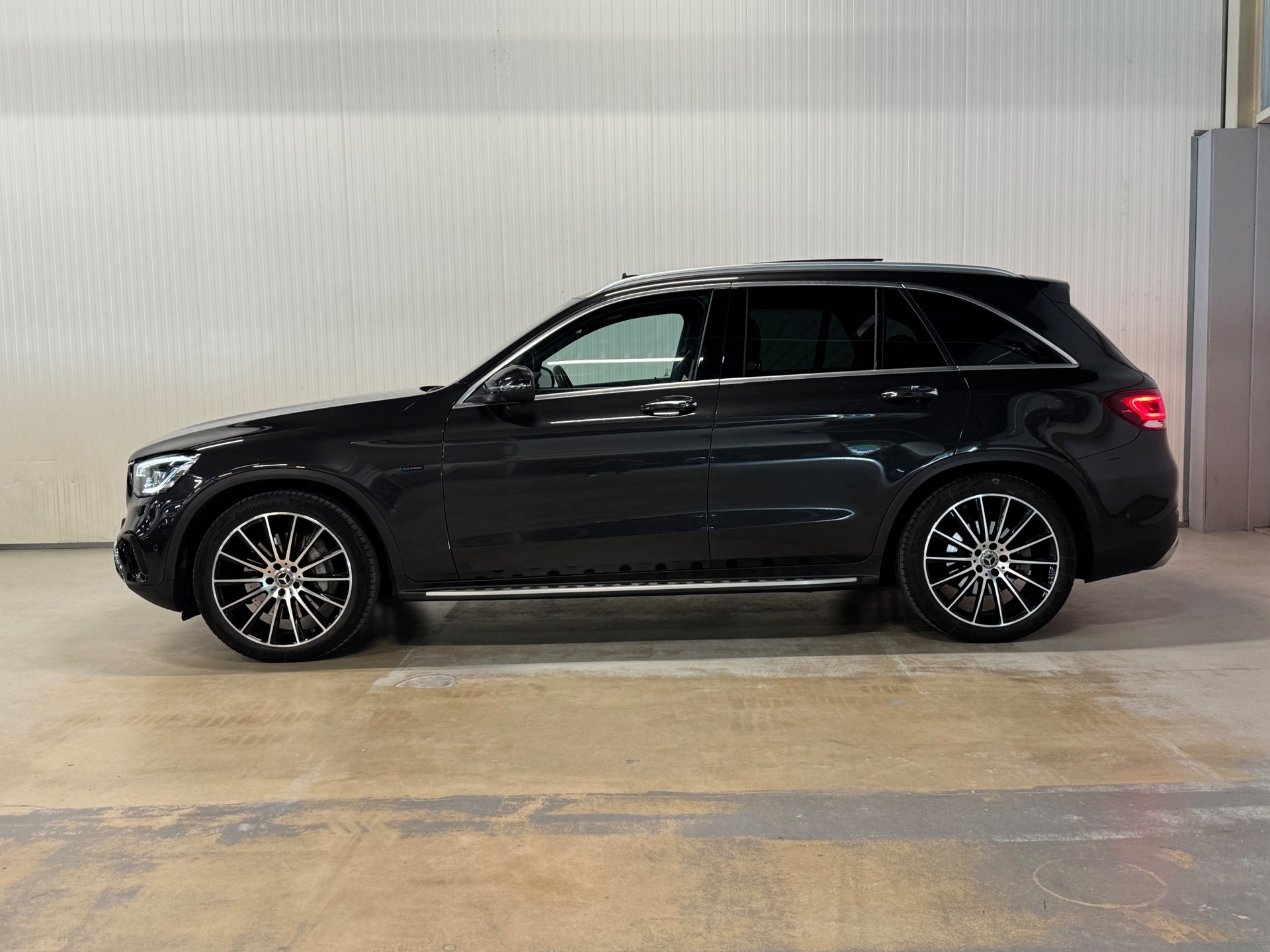 Foto van Mercedes-Benz GLC 300 E 4Matic