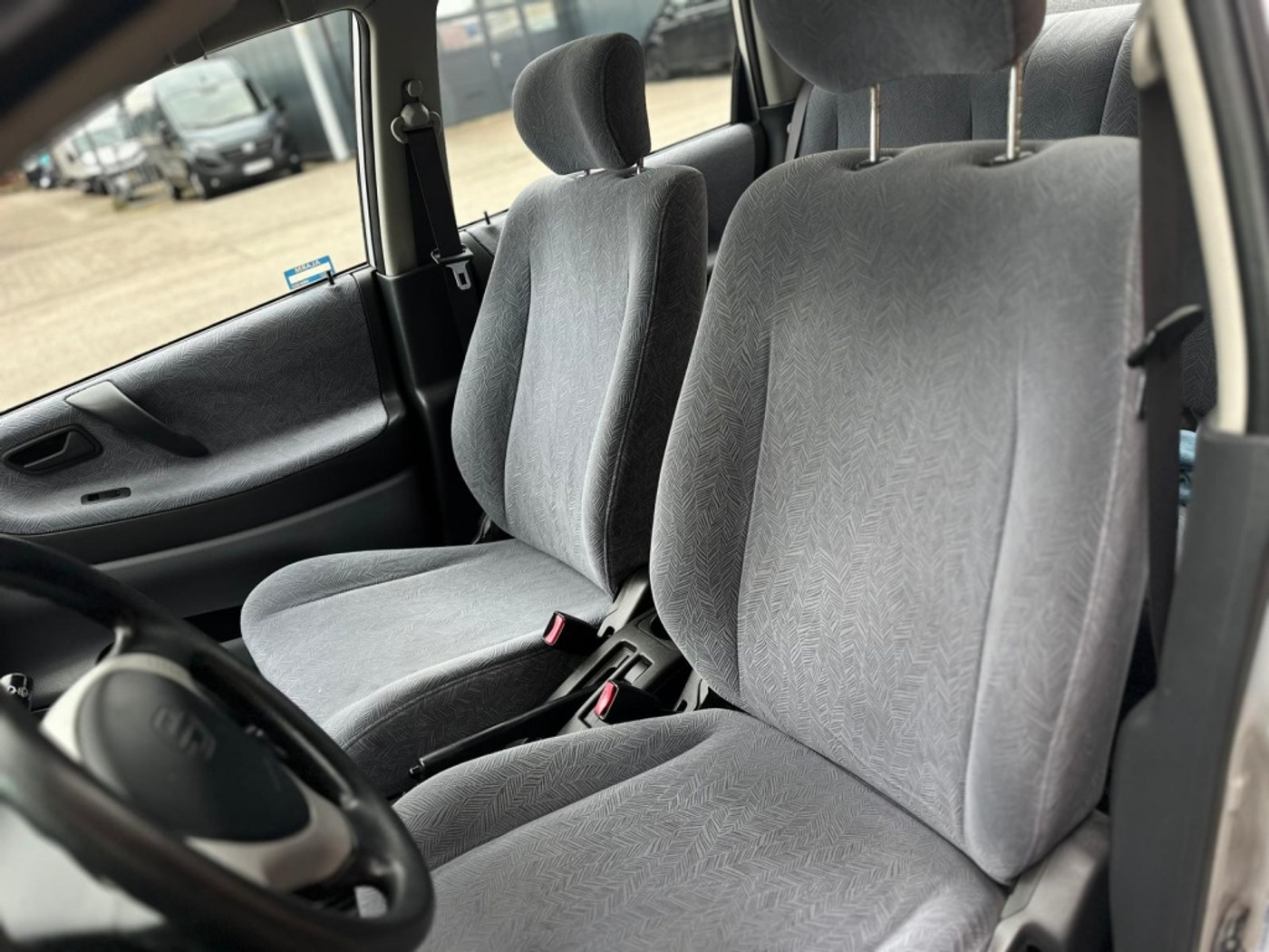 Foto van Suzuki Liana