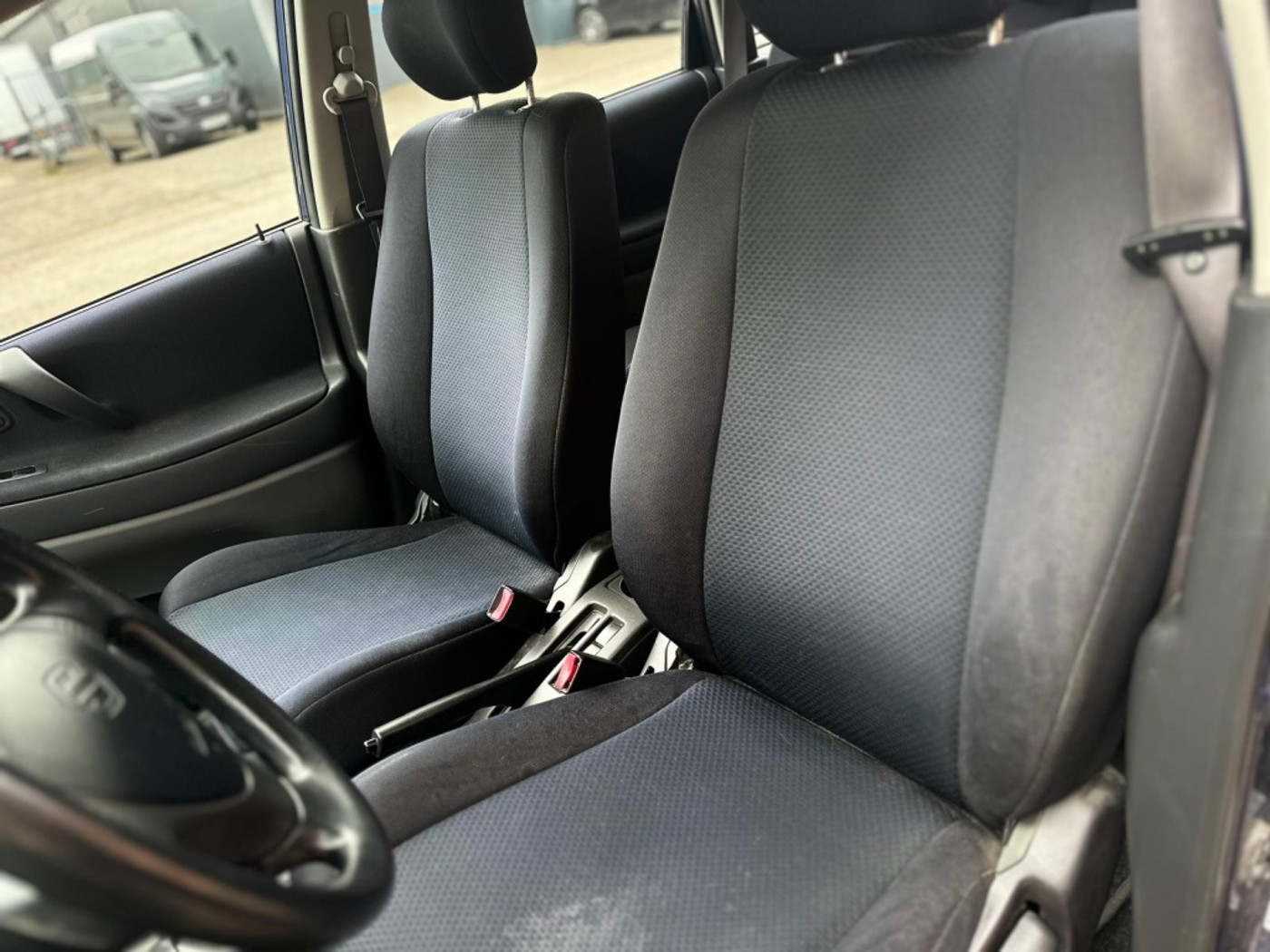 Foto van Suzuki Liana