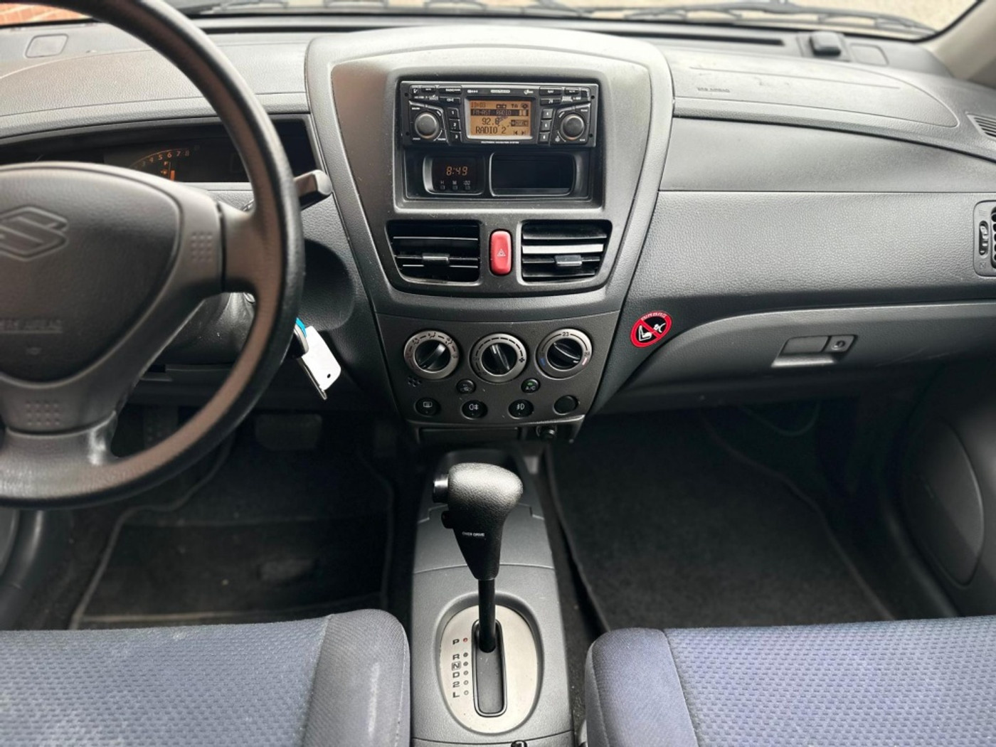 Foto van Suzuki Liana