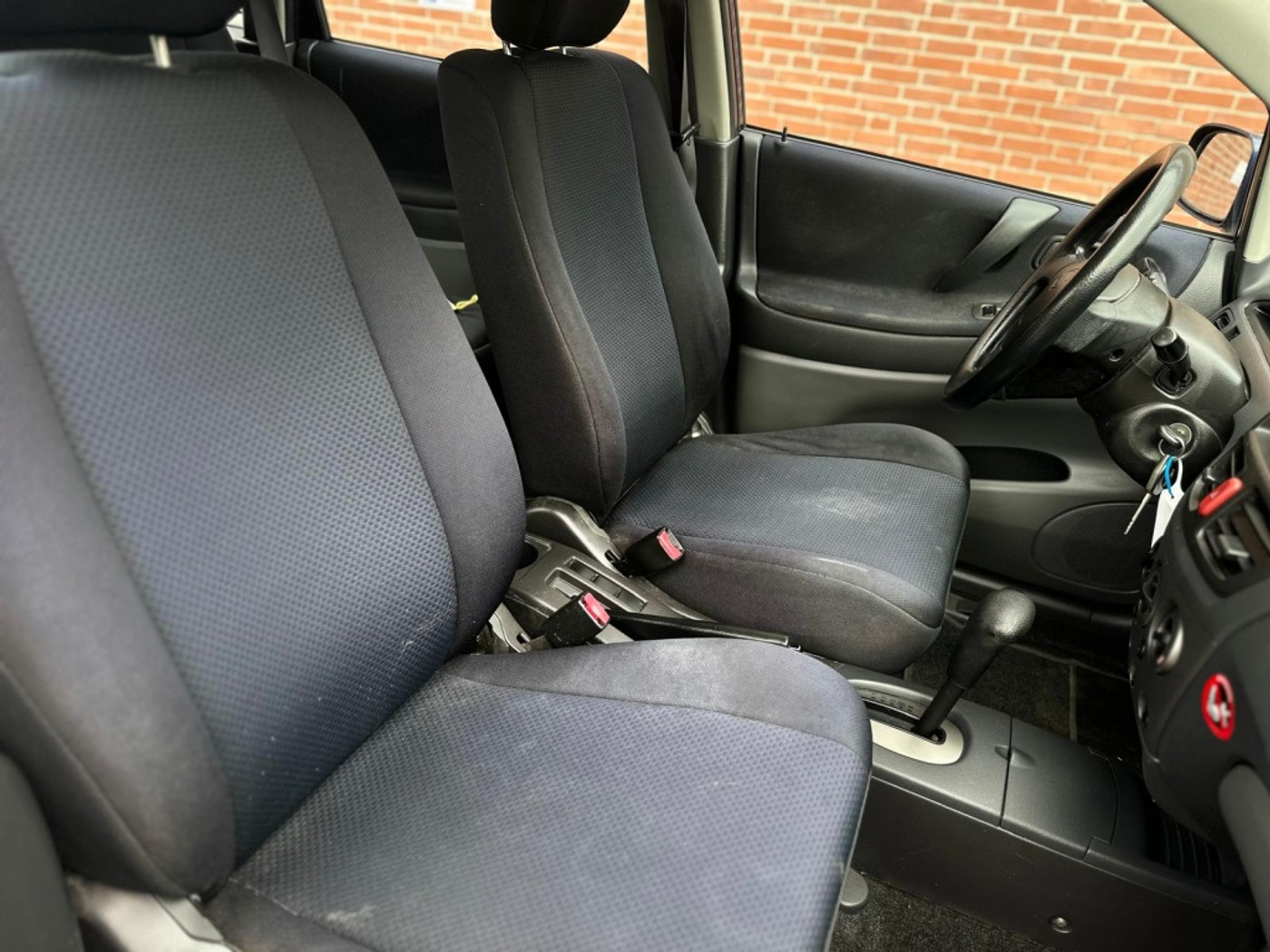 Foto van Suzuki Liana