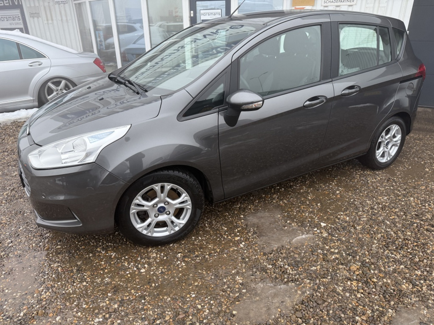 Foto van Ford B-max